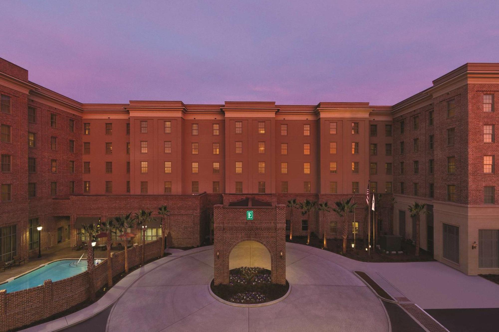 Embassy Suites Savannah Historic District Exterior foto