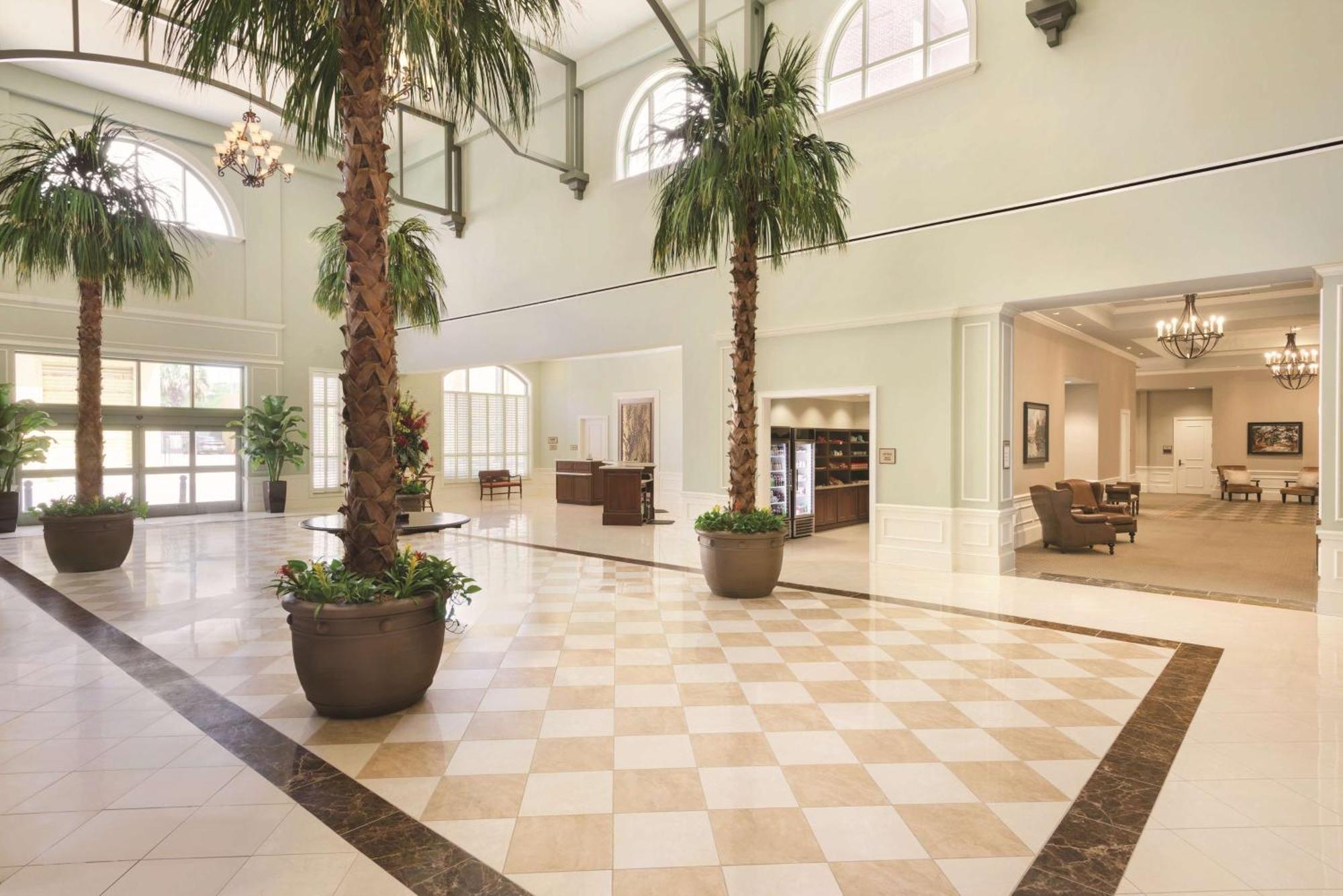 Embassy Suites Savannah Historic District Exterior foto